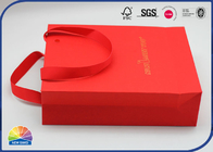 Red Color Luxury Paper Gift Bag Matte Lamination Gold Hot Stamping With Handle